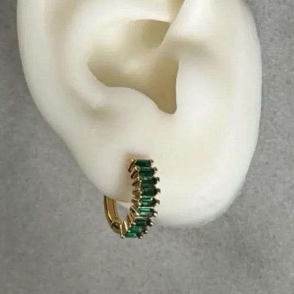 NEW STOCK Gold Thick Green Crystal Huggie Hoop Earrings - Picture 2 of 4